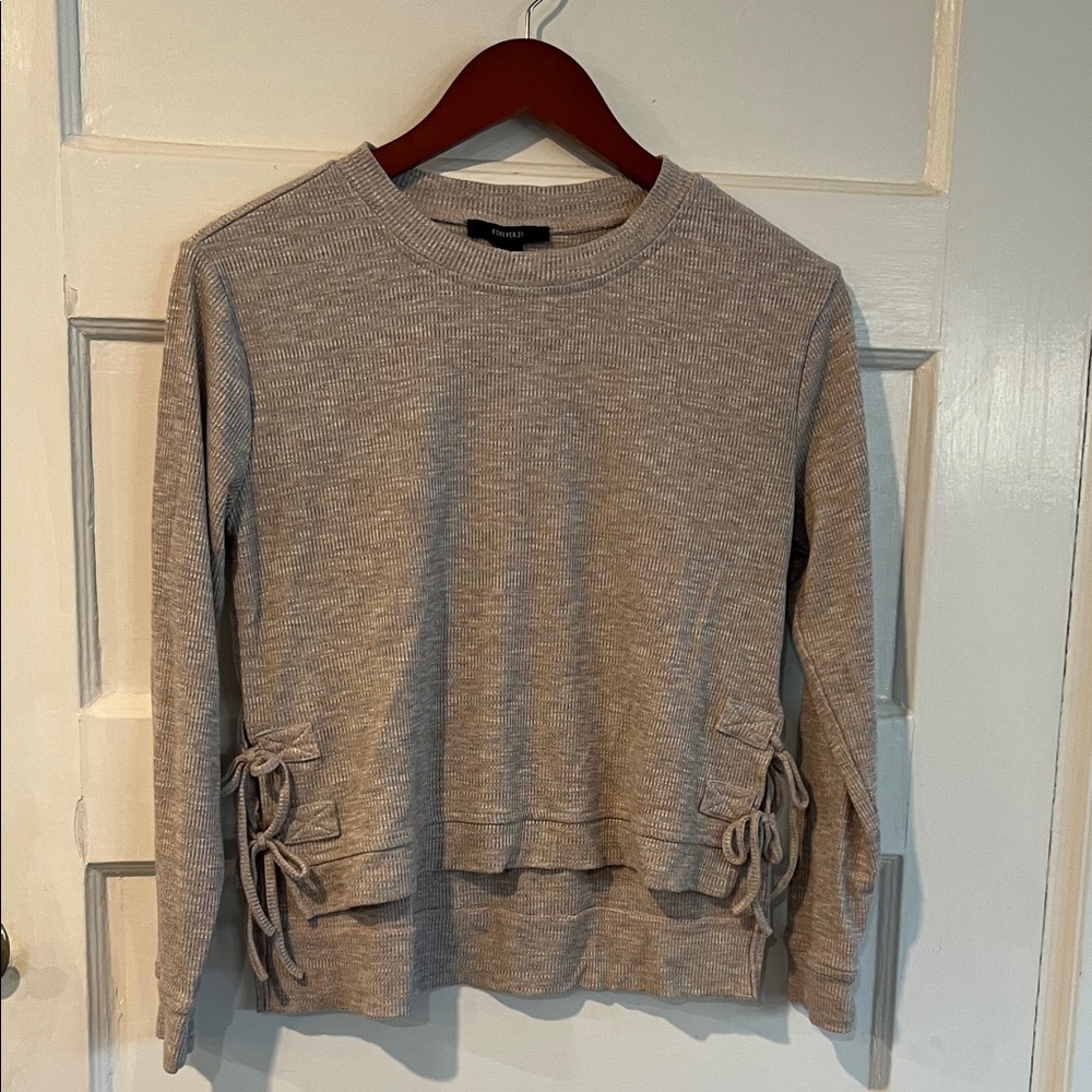 Forever 21 Light Gray Sweatshirt with Bow Accents